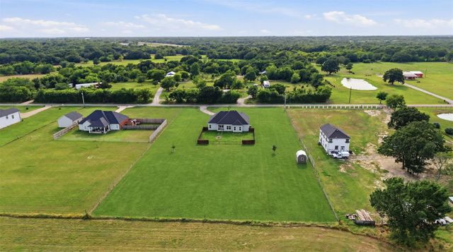 987 County Road 4125, Campbell, TX 75422