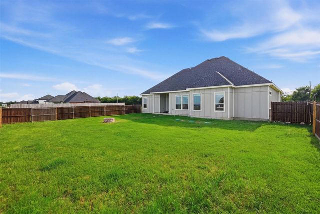 987 County Road 4125, Campbell, TX 75422