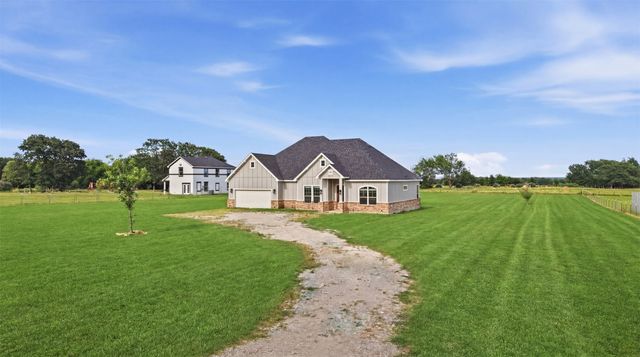987 County Road 4125, Campbell, TX 75422