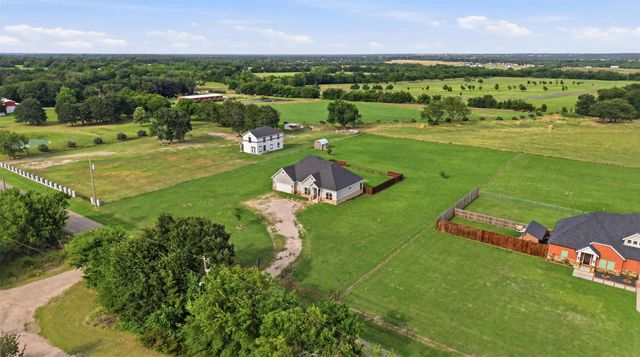 987 County Road 4125, Campbell, TX 75422
