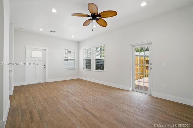 711 N L St 2, Lake Worth, FL 33460