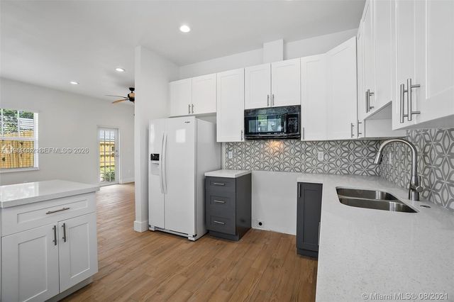 711 N L St 2, Lake Worth, FL 33460