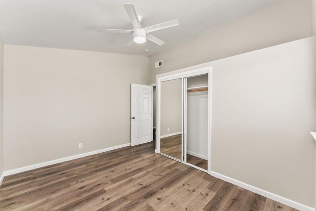 5450 73rd St, Sacramento, CA 95820