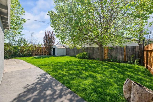5450 73rd St, Sacramento, CA 95820