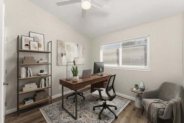 5450 73rd St, Sacramento, CA 95820