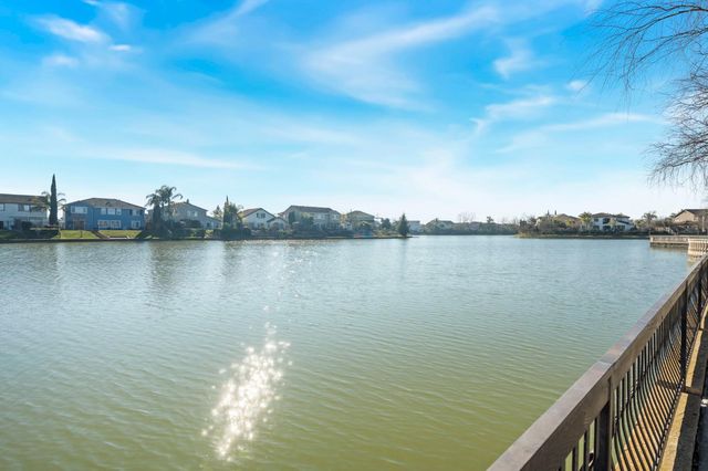 3810 Huntington Rd, West Sacramento, CA 95691