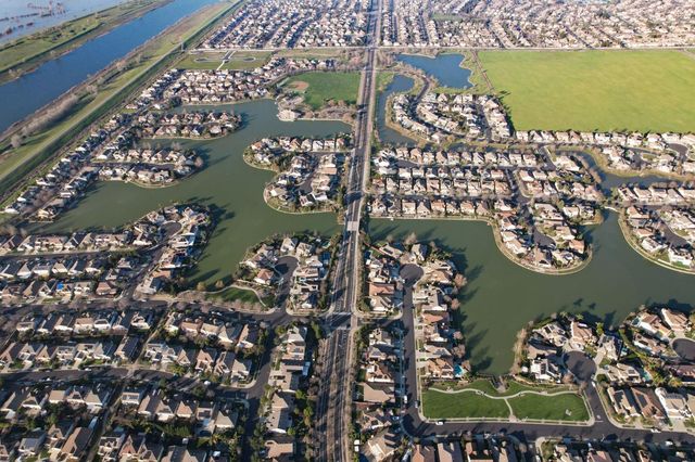 3810 Huntington Rd, West Sacramento, CA 95691