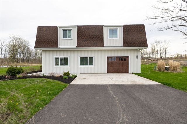 1236 Salt Road, Penfield, NY 14580