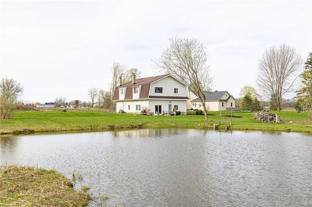 1236 Salt Road, Penfield, NY 14580