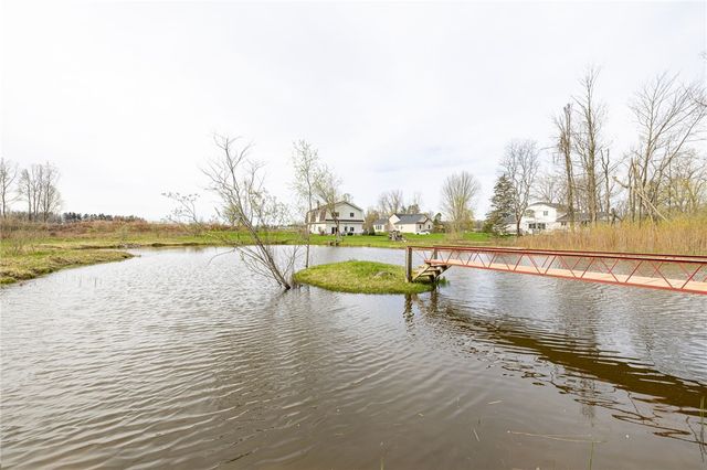 1236 Salt Road, Penfield, NY 14580