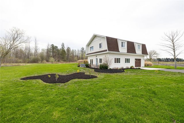 1236 Salt Road, Penfield, NY 14580