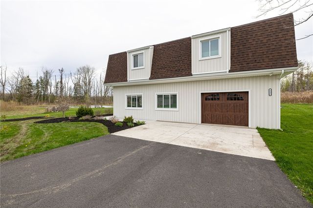 1236 Salt Road, Penfield, NY 14580