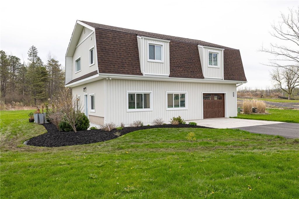 1236 Salt Road, Penfield, NY 14580
