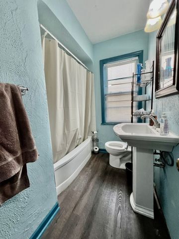 10059 S Spaulding Avenue, Evergreen Park, IL 60805