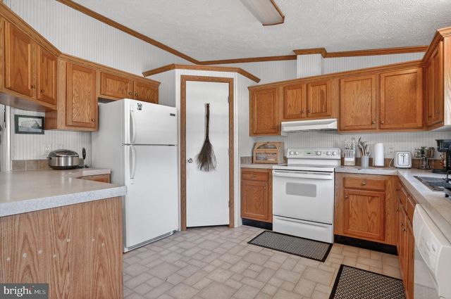 8024 HICKMAN FARM RD, Wallops Island, VA 23337