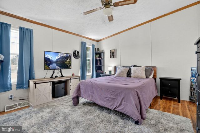 8024 HICKMAN FARM RD, Wallops Island, VA 23337