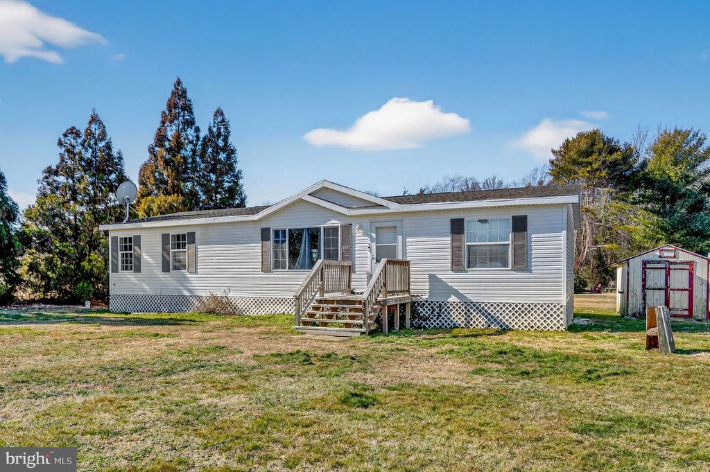 8024 HICKMAN FARM RD, Wallops Island, VA 23337