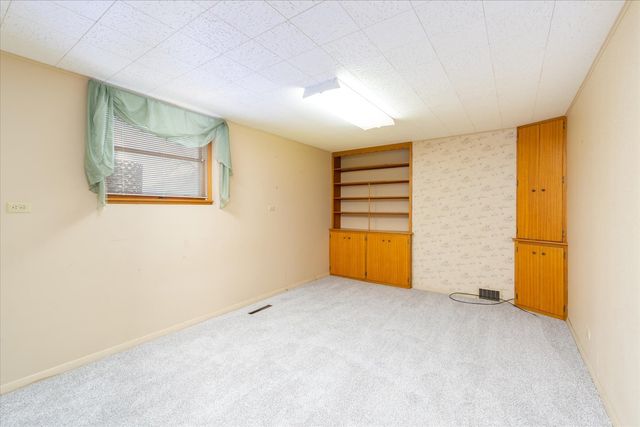 708 E Thompson Street, Princeton, IL 61356