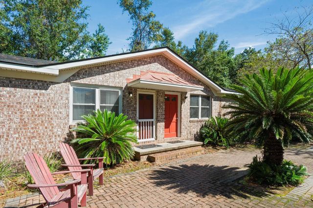 1536 Inland Avenue C, Charleston, SC 29412