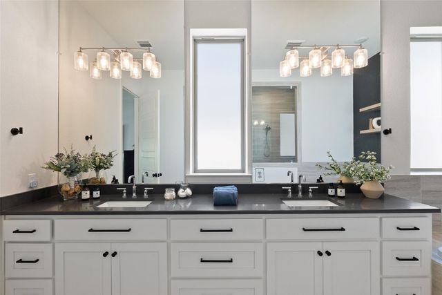 2412 Skywalk LN 52, Spicewood, TX 78669