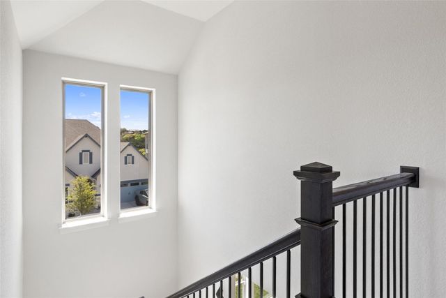 2412 Skywalk LN 52, Spicewood, TX 78669