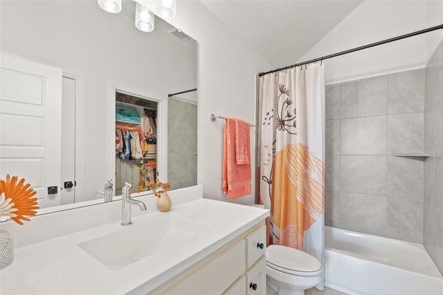 2412 Skywalk LN 52, Spicewood, TX 78669