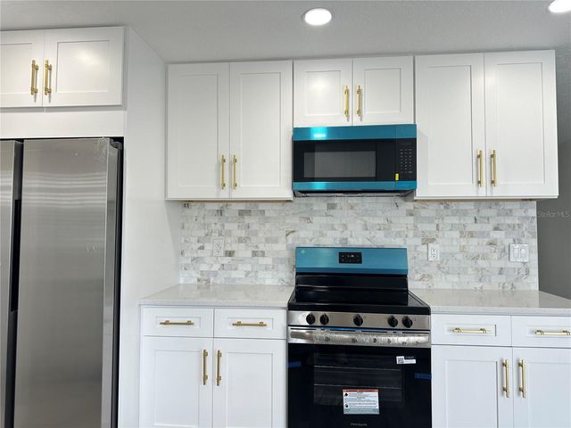 804 S PARSONS AVENUE, Seffner, FL 33584