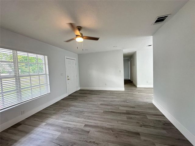 804 S PARSONS AVENUE, Seffner, FL 33584