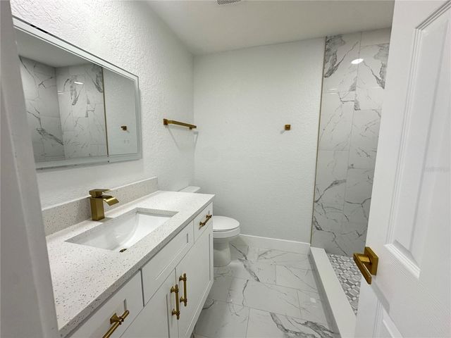 804 S PARSONS AVENUE, Seffner, FL 33584
