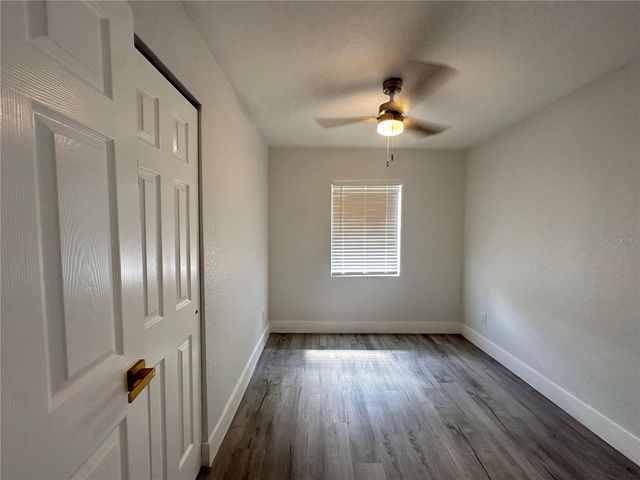 804 S PARSONS AVENUE, Seffner, FL 33584