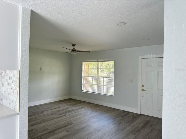 804 S PARSONS AVENUE, Seffner, FL 33584