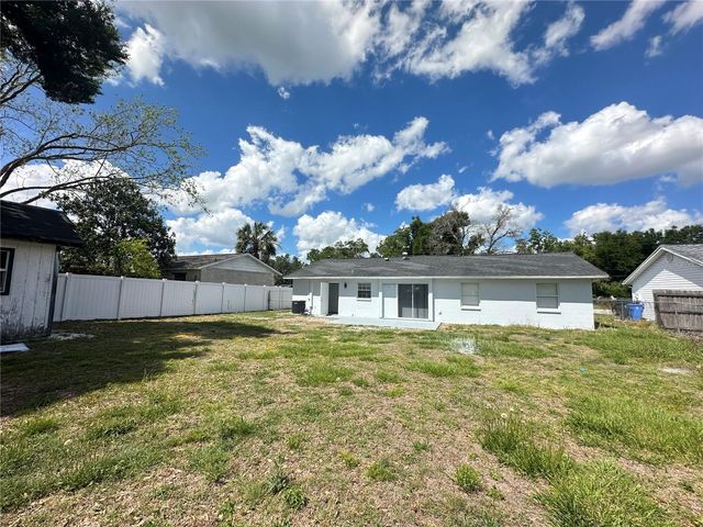 804 S PARSONS AVENUE, Seffner, FL 33584