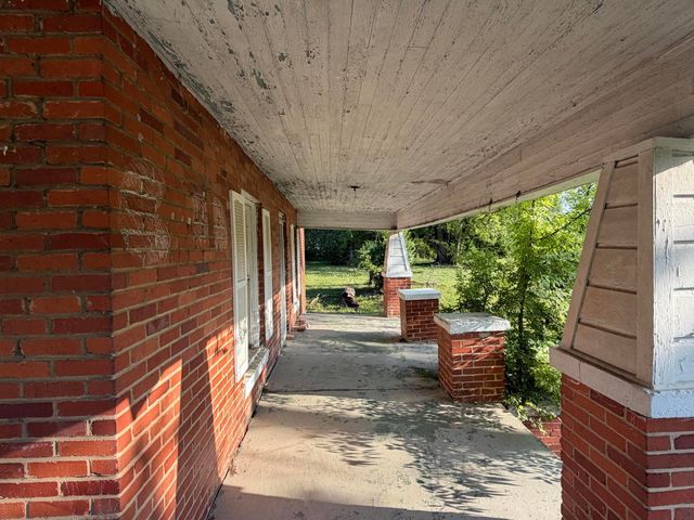 1022 Wilson Road, Rossville, GA 30741