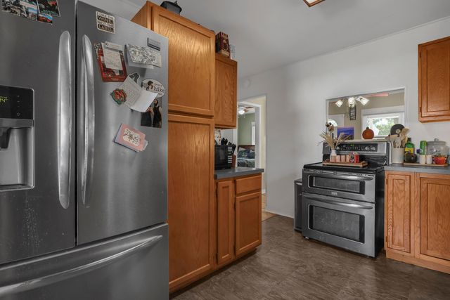 868 Lawndale Avenue, Columbus, OH 43207