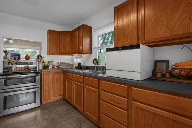 868 Lawndale Avenue, Columbus, OH 43207