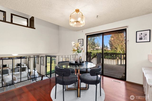 26301 Woodland Way S, Kent, WA 98030