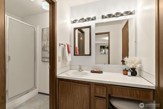 26301 Woodland Way S, Kent, WA 98030