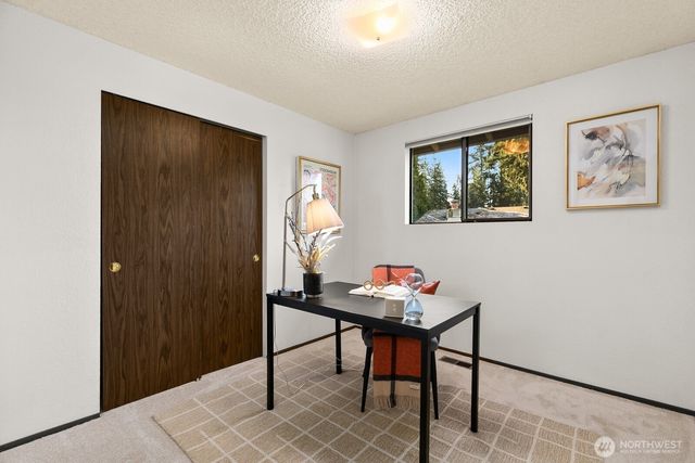 26301 Woodland Way S, Kent, WA 98030