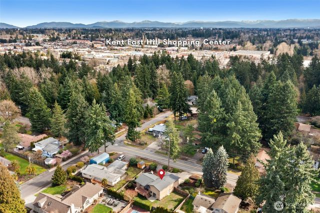 26301 Woodland Way S, Kent, WA 98030