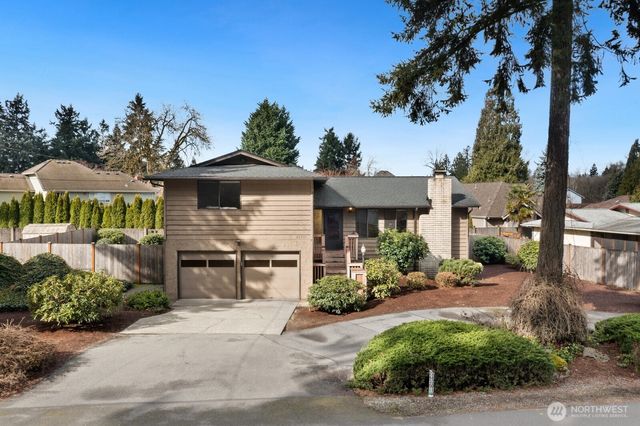 26301 Woodland Way S, Kent, WA 98030