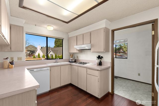 26301 Woodland Way S, Kent, WA 98030