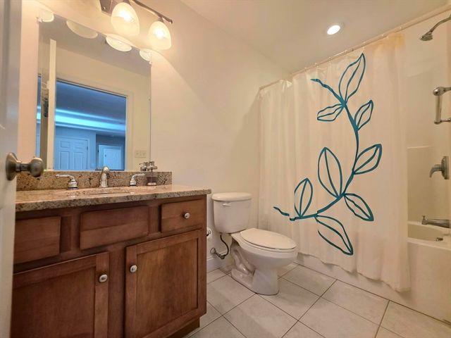 120 Wyllis Ave 222, Everett, MA 02149