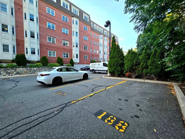 120 Wyllis Ave 222, Everett, MA 02149