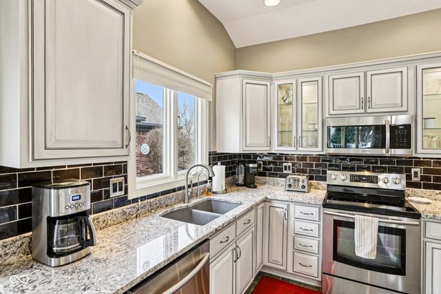 12026 Clubhouse Drive, Fishers, IN 46038