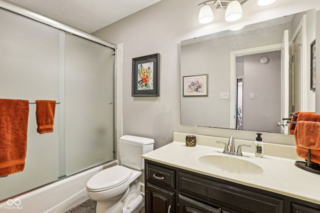 12026 Clubhouse Drive, Fishers, IN 46038