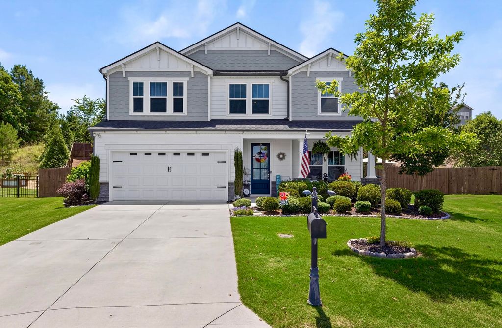 225 Grand River Lane, Simpsonville, SC 29681