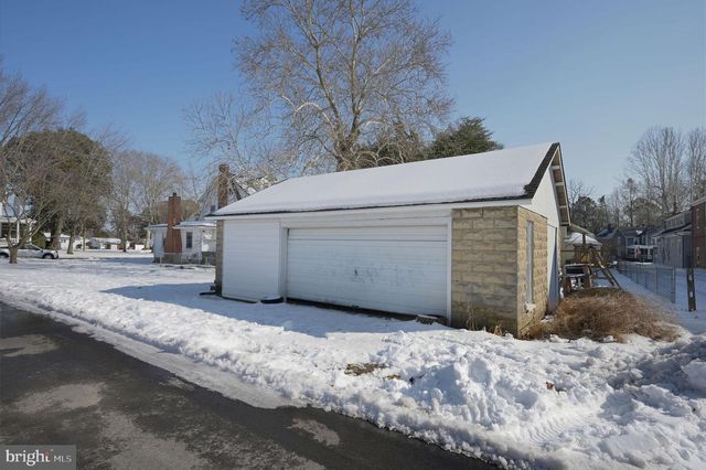 104 E THIRD ST, Wyoming, DE 19934