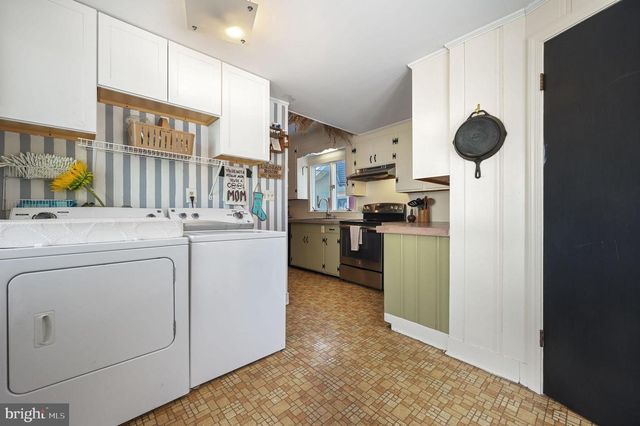 104 E THIRD ST, Wyoming, DE 19934