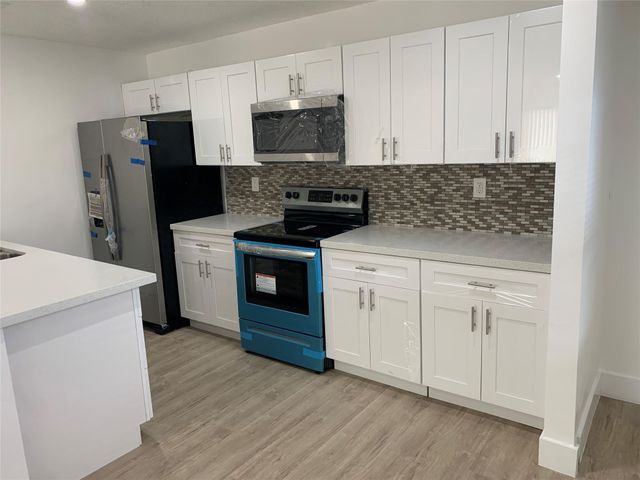 4121 Stirling Road 401, Dania Beach, FL 33314