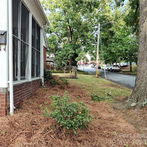 1239 E Worthington Avenue, Charlotte, NC 28203
